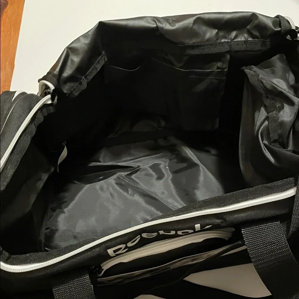 Reebok Slimm Black & White Duffel Bag Gym Bag Padded Handles & ID Tag NWT